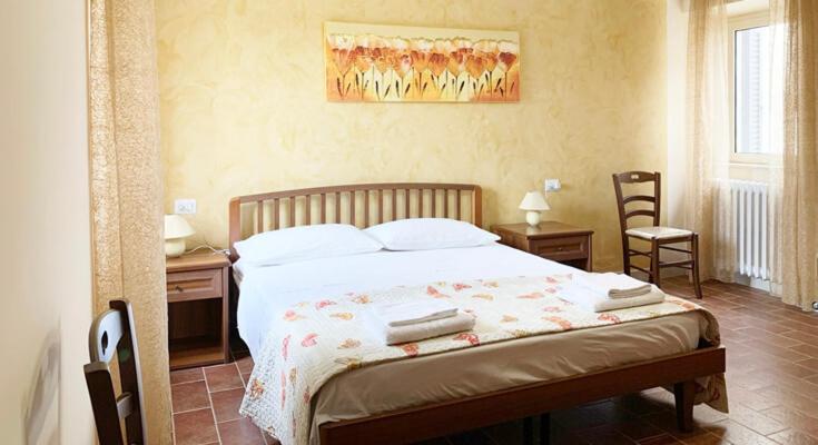 La Collina Apartment Monsampietro Morico Ruang foto